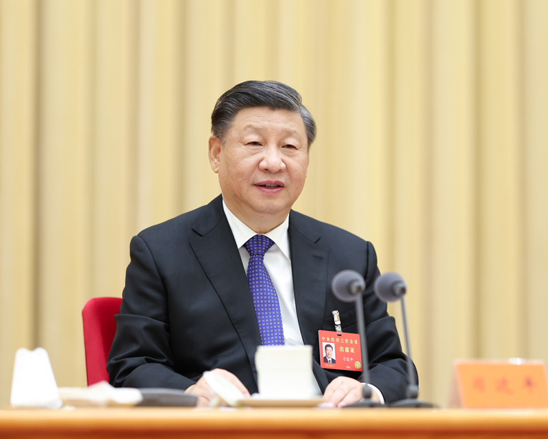 12月15日至16日，中央经济工作会议在北京举行。中共中央总书记、国家主席、中央军委主席习近平出席会议并发表重要讲话。新华社记者 鞠鹏 摄